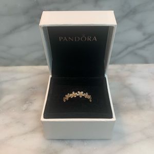 Pandora Dazzlin Daisies Rose Gold ring